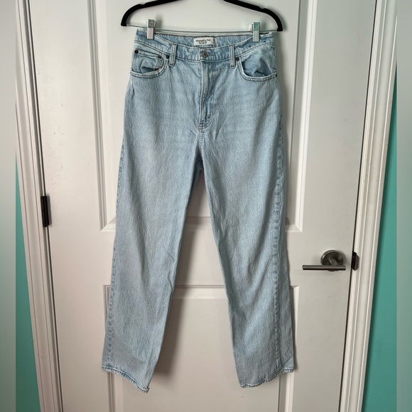 Abercrombie & Fitch Ultra Curve Love High Rise 90s Straight Jean size 29 (8R) - Picture 5 of 7
